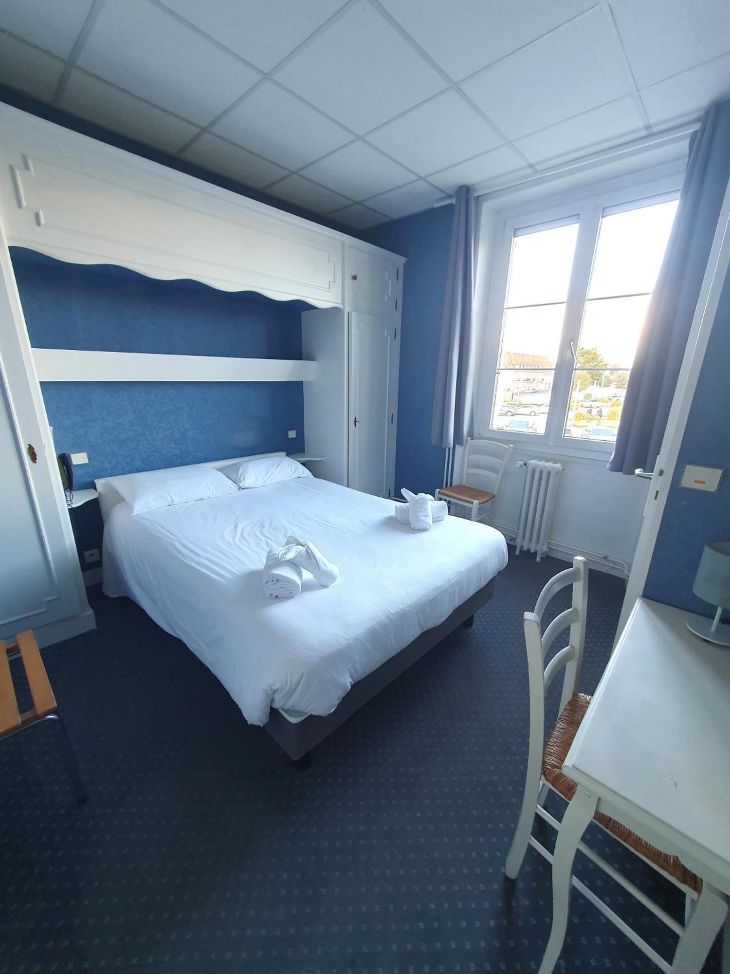 Hotel Le Phare Уистреам Экстерьер фото